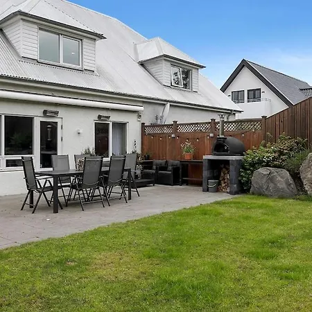 Entire House In A Quite Area Villa Reykjavik Exterior photo